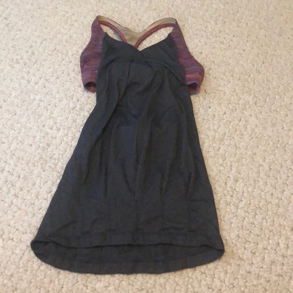 Lululemon tank